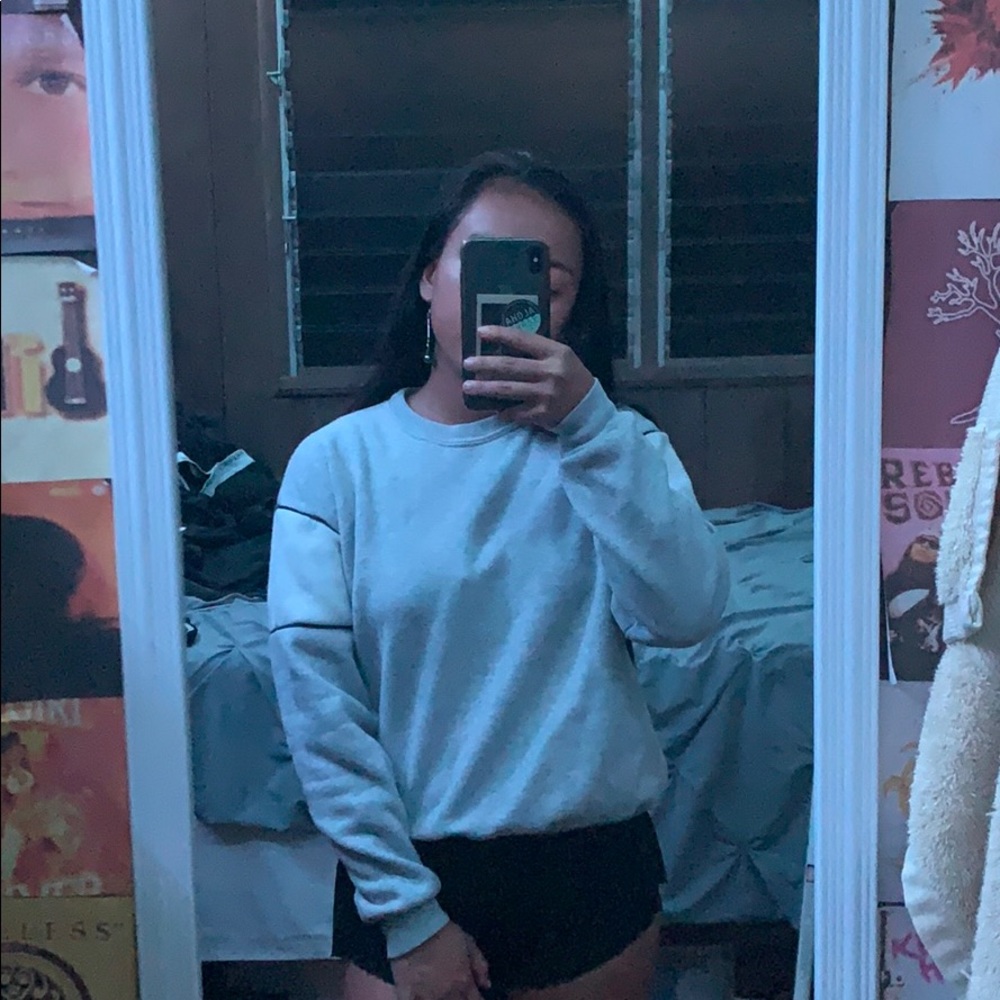 Brandy Melville sweater